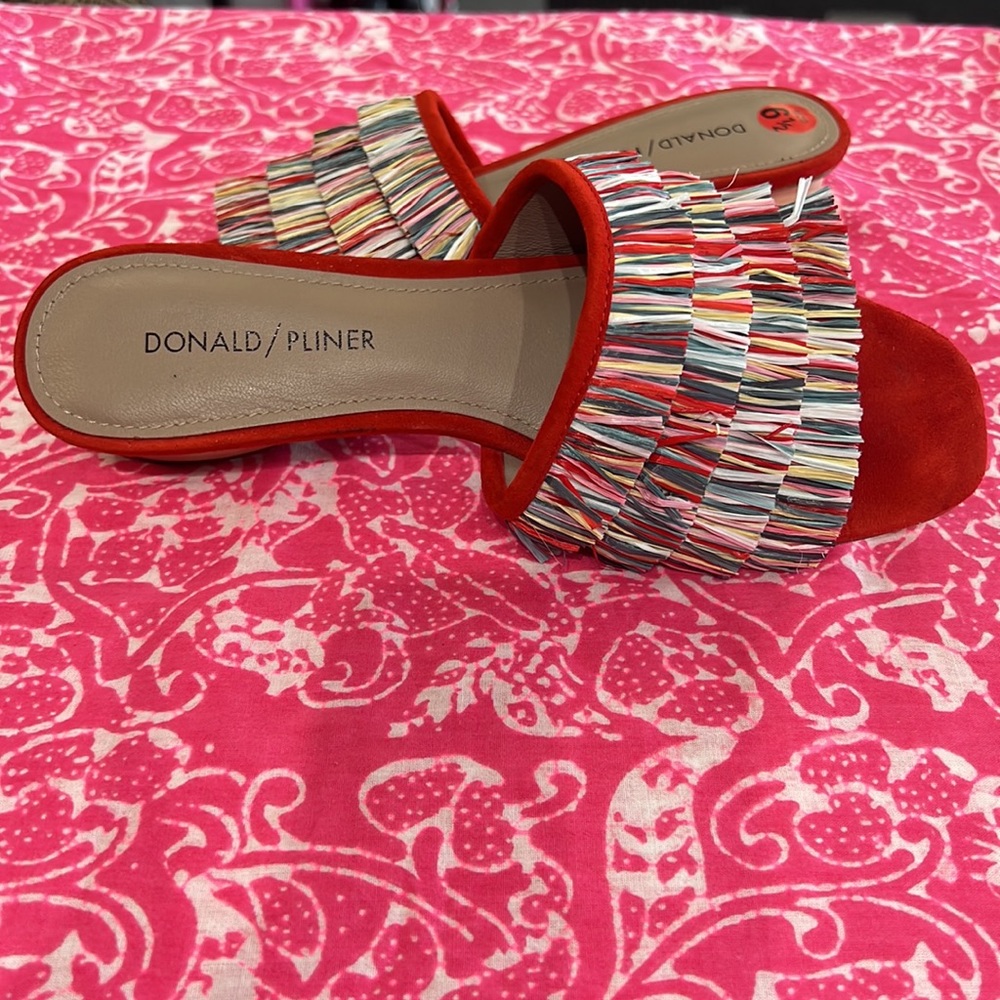 DONALD PLINER Red Suede & Raffia Mules